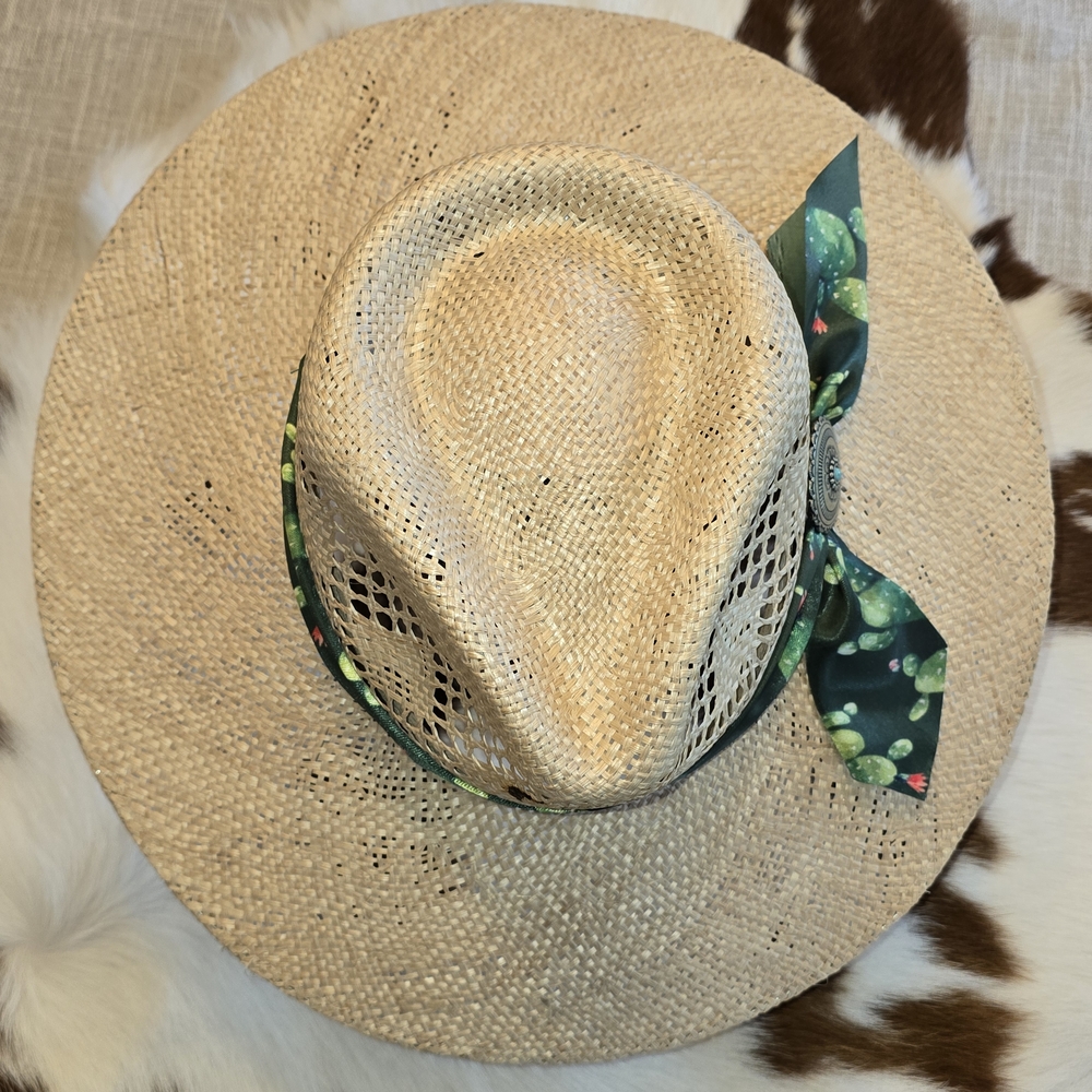 Charlie 1 Horse Straw Hat With Cactus Ribbon Hat Band And Concho - Picture 3 of 7
